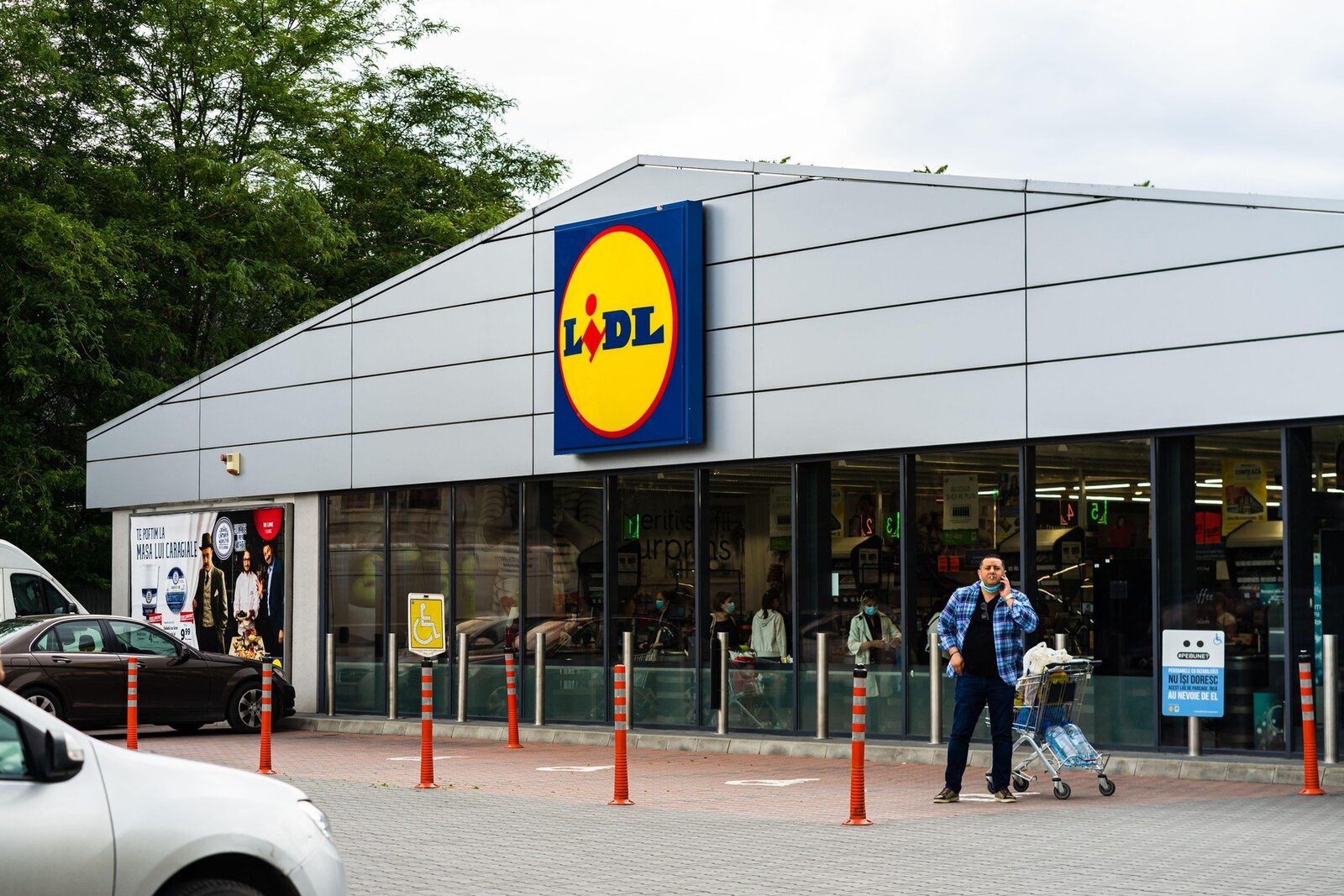 Lidl, program de Paște 2026: Vezi când se deschid magazinele