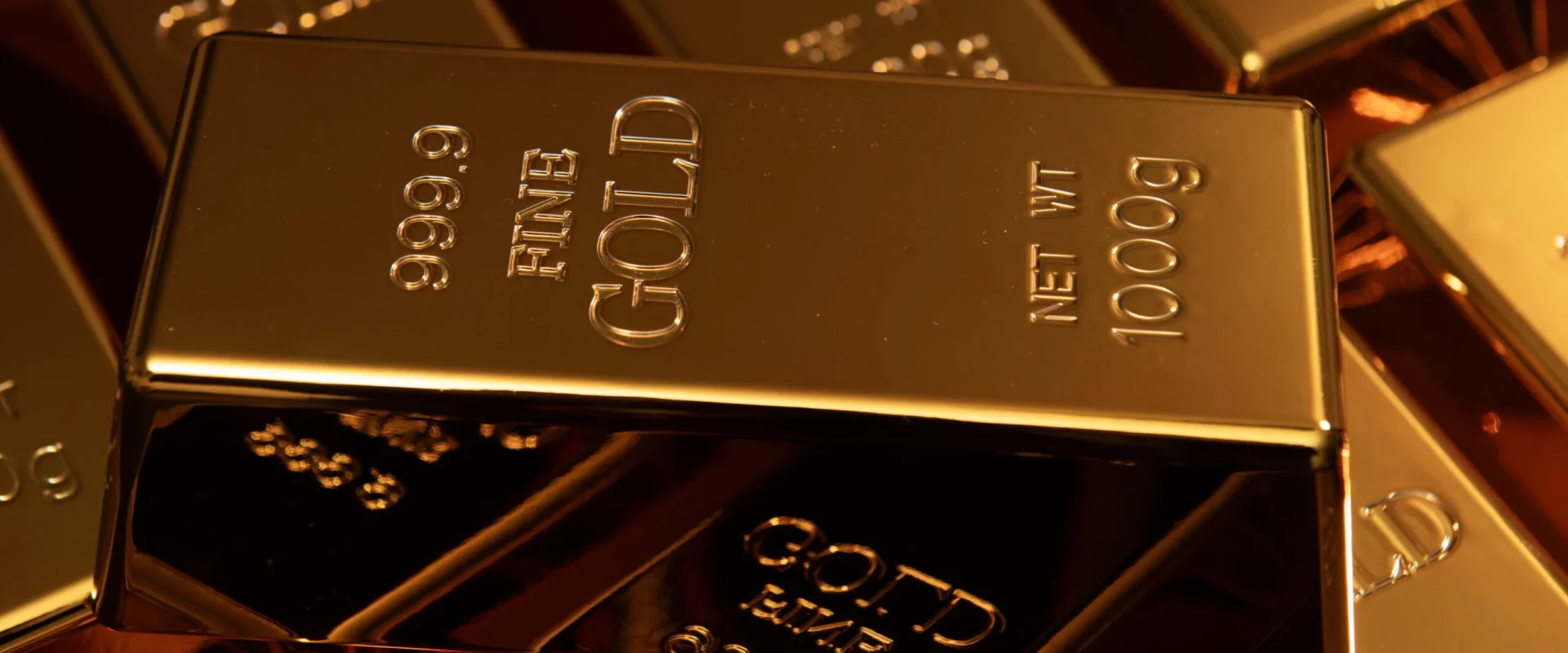 Aurul, iarăși vedetă: Bancă elvețiană revine în forță cu achiziții masive