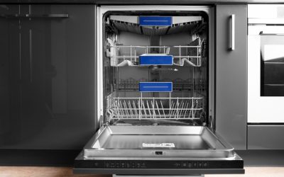 Greșeala uriașă pe care o fac gospodinele: De ce NU clătesc vasele?