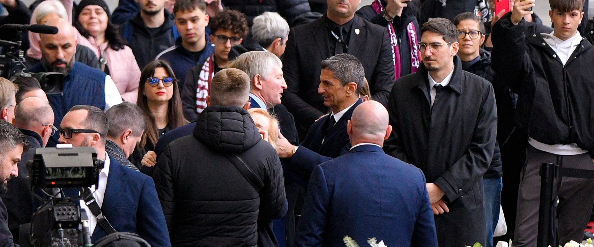 Câți euro i-a dat Rinat Ahmetov lui Mircea Lucescu? Suma-șoc