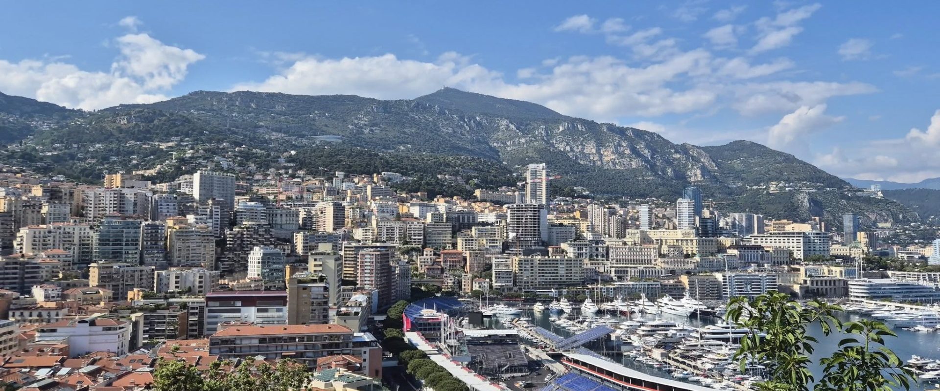 Akhmetov, magnatul ucrainean, dă 471 milioane euro pe un apartament în Monaco