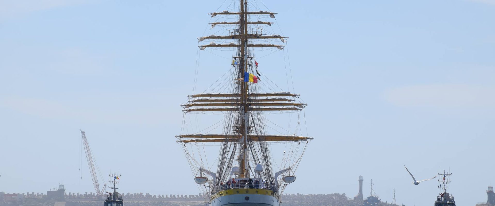 Marina română trimite nava școală Mircea într-un marș internațional de 5 luni