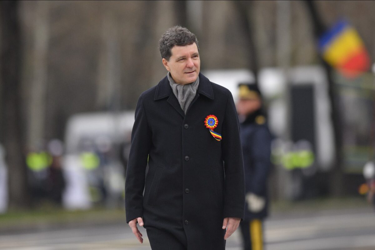 Anchetă: Bărbat strânge bani pentru asasinarea lui Nicușor Dan. Poliția, în alertă