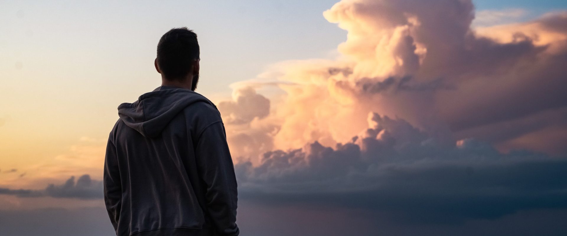 Ce dezvăluie știința despre SINGURĂTATE: Efectele asupra sănătății