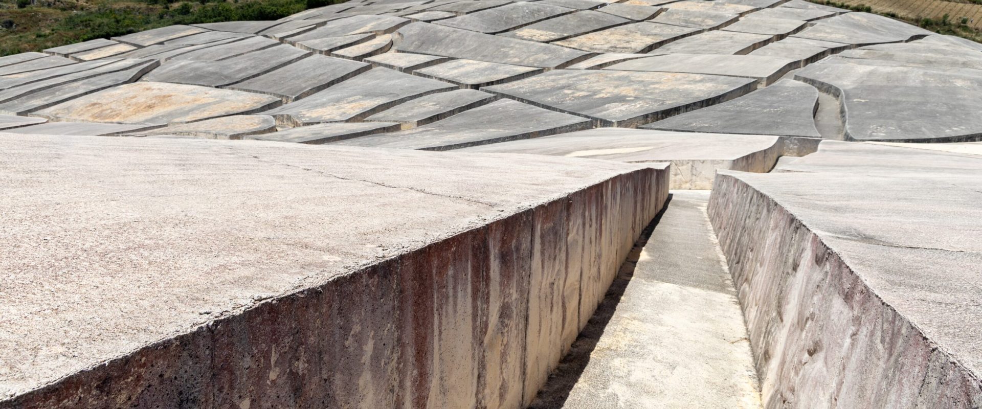 Orașul de beton, „Pompeii modern”, devine artă contemporană șocantă