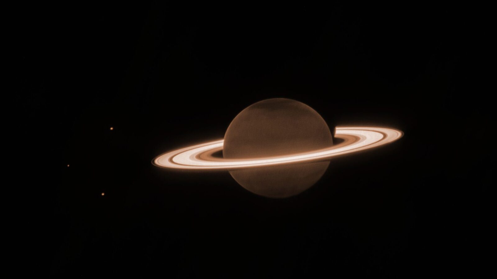 Un nou studiu dezvăluie misterul inelelor lui Saturn