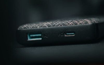 Japonia interzice bateriile portabile pe avioane din 24 aprilie