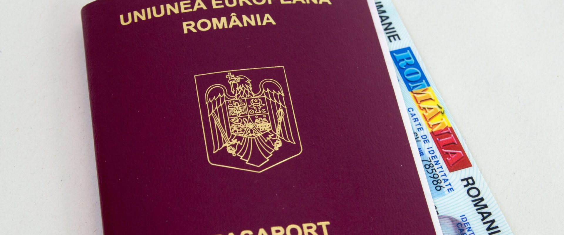 Birocrația costă! Cât plătesc românii în 2026 pentru CI și acte auto