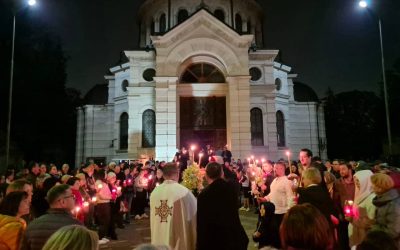 Când se dă BINECUVÂNTAREA: Ora la care creștinii primesc PASCA