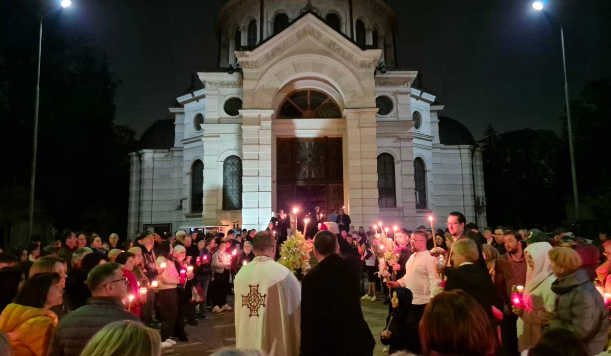 Când se dă BINECUVÂNTAREA: Ora la care creștinii primesc PASCA