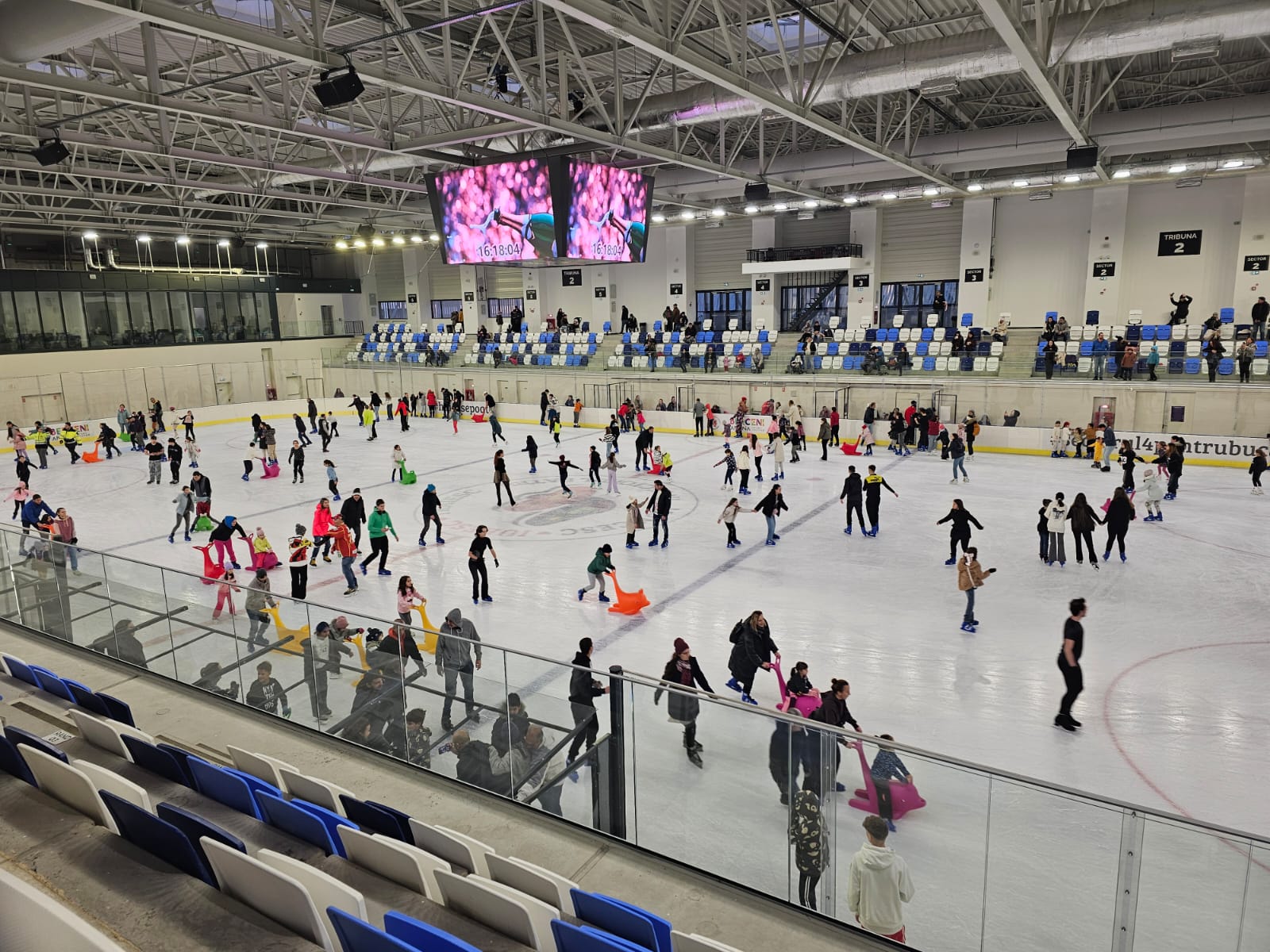 Berceni Arena: Ce activități te așteaptă la patinoar în weekend