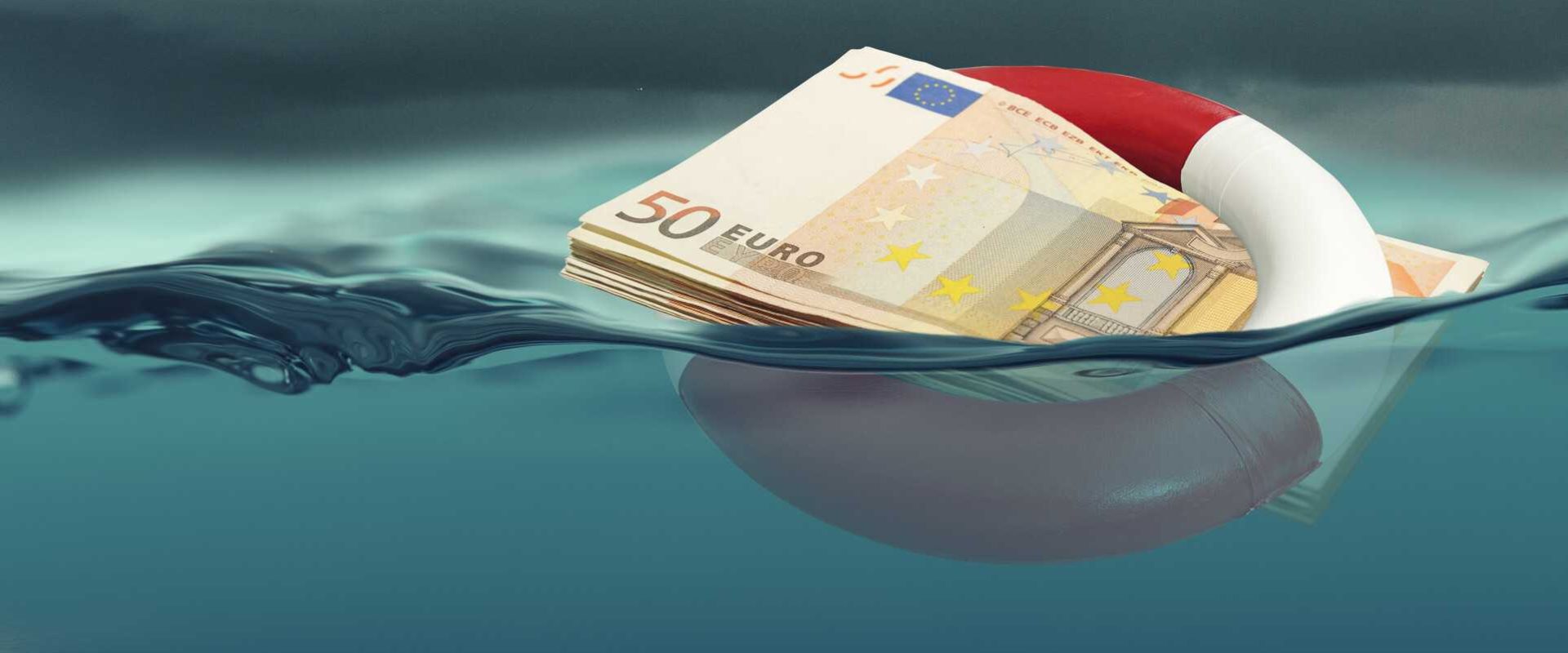 Guvernul Ungariei, acuzat că a risipit rezervele pe „nimic”