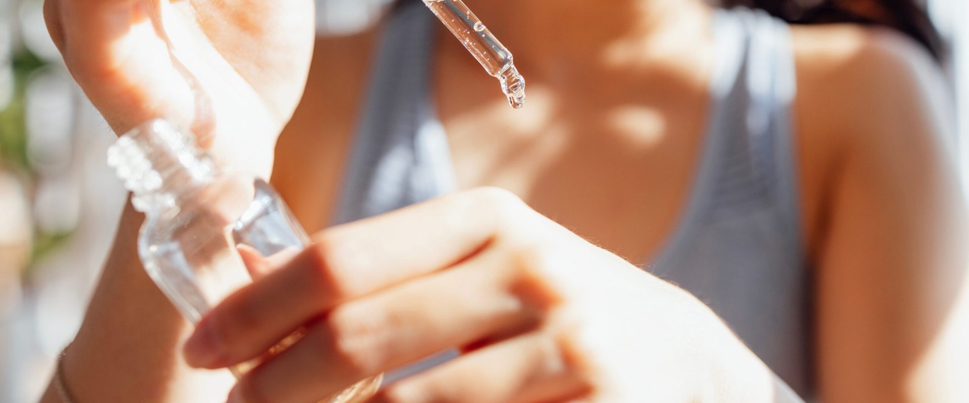 Peptidele, elixirul tinereții? Promisiuni mari, potențiale riscuri