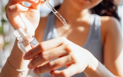 Peptidele, elixirul tinereții? Promisiuni mari, potențiale riscuri