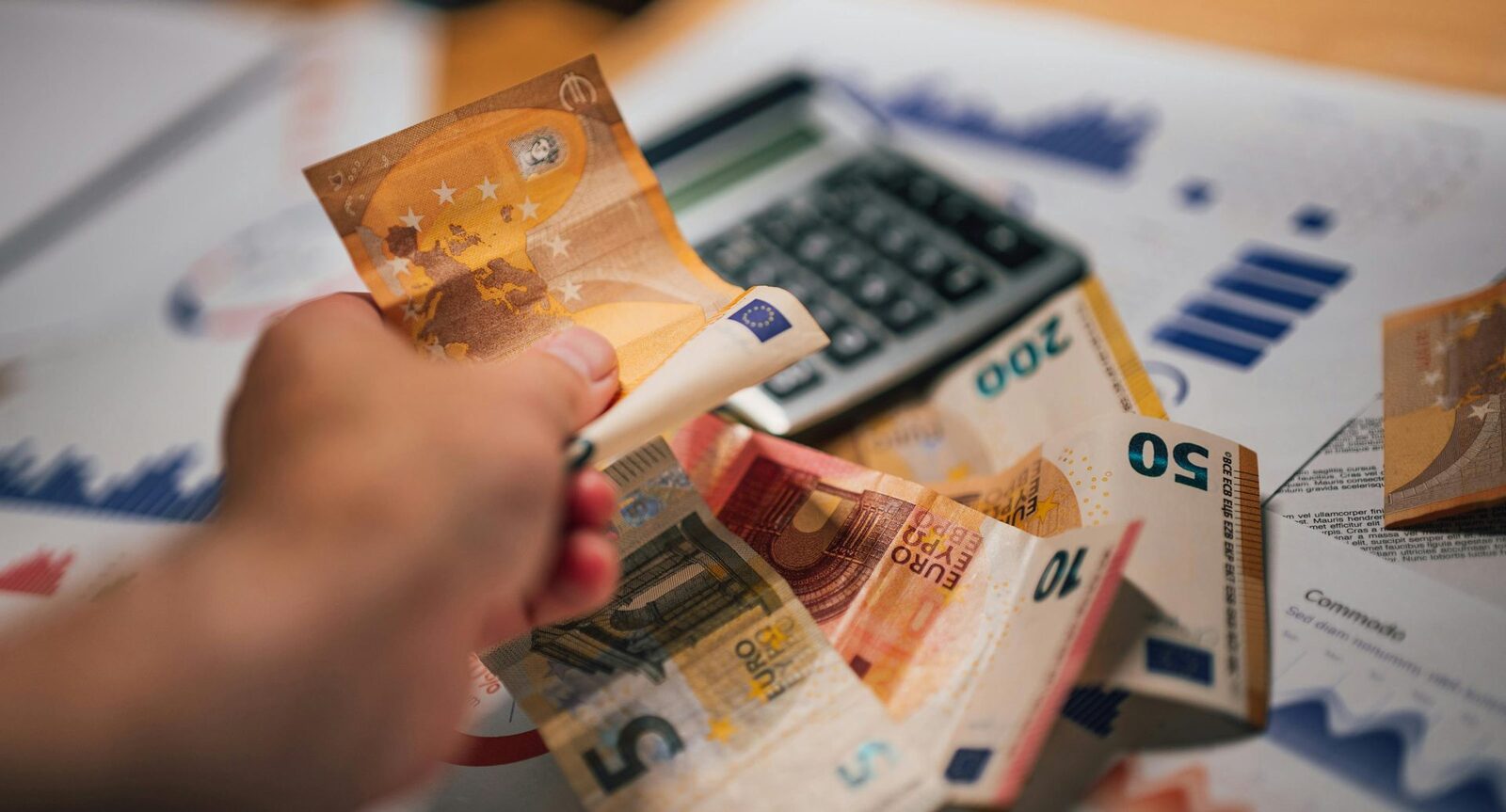 ESMA trage semnalul de alarmă: Piețele EU intră în 2026 într-un risc crescut