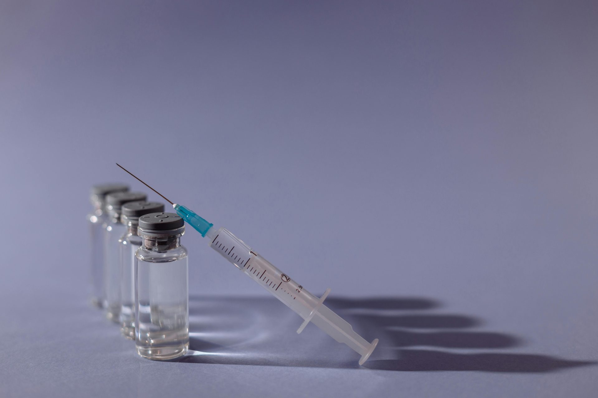 Europa: Vaccinarea merge bine, dar rujeola și tusea convulsivă pun probleme