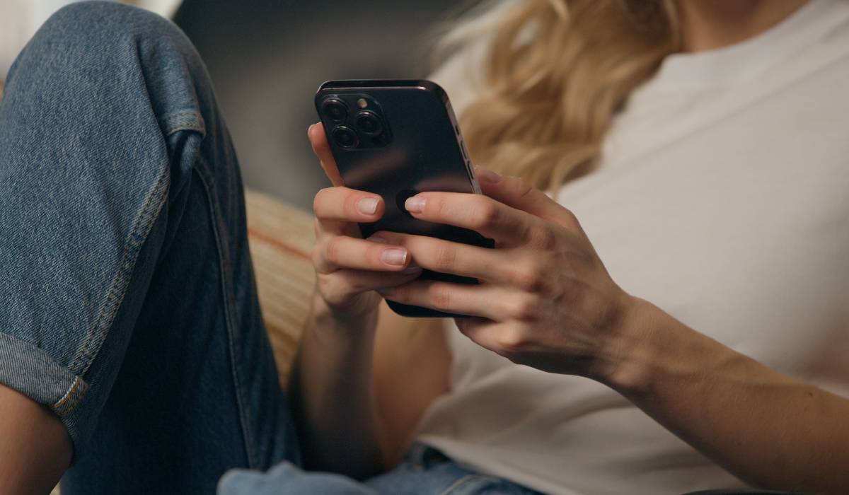 Telefonul, inamicul invizibil: Cum ne influențează viața mai mult decât credem