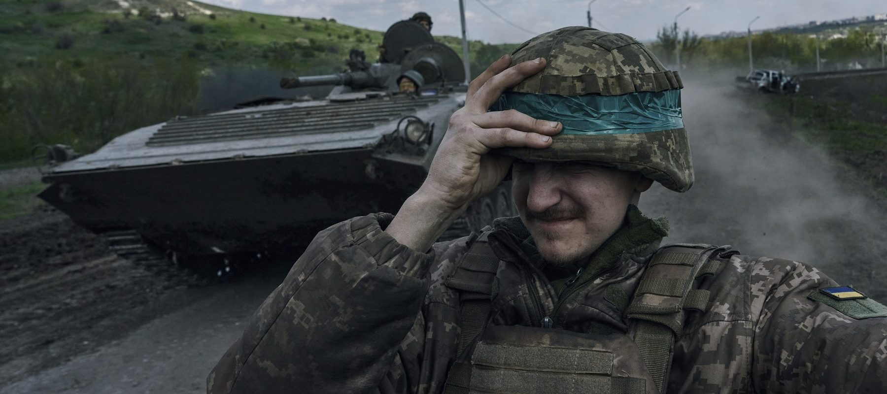 Ucraina: Trupele ruse, acuzate de încălcarea armistițiului de Paște