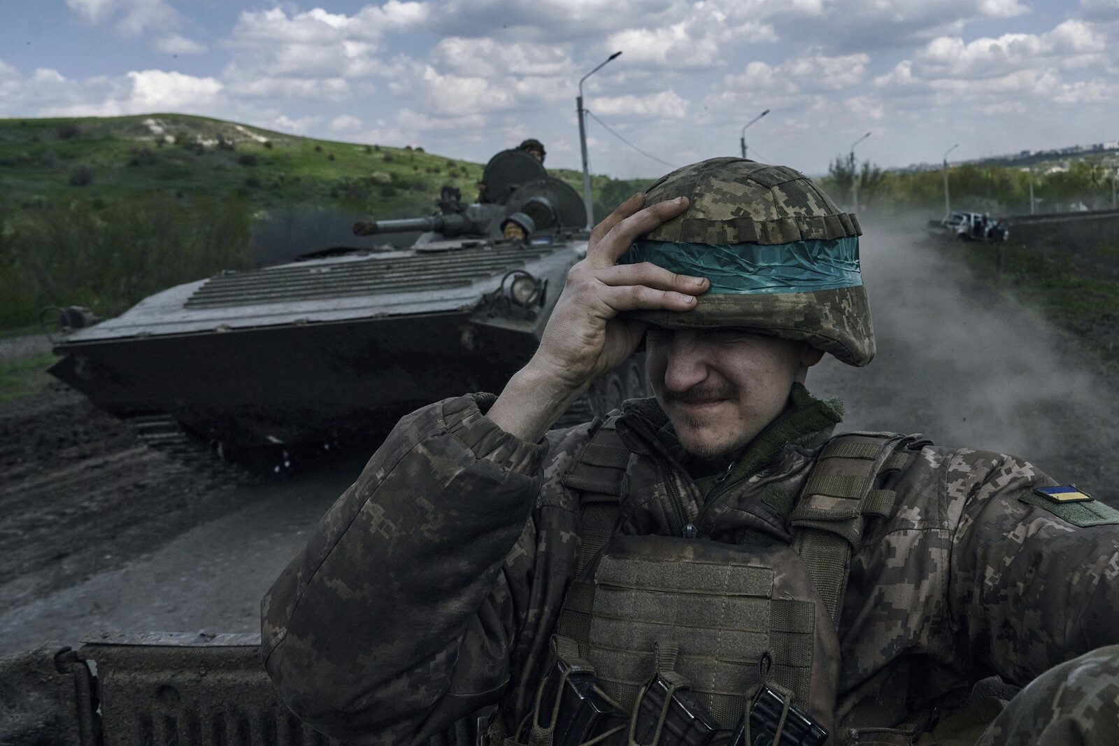 Ucraina: Trupele ruse, acuzate de încălcarea armistițiului de Paște