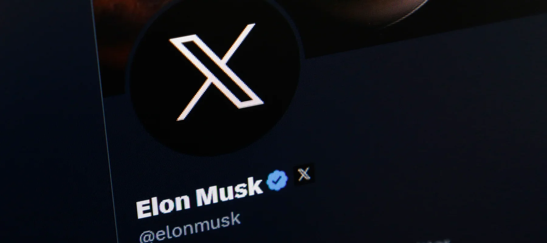 Elon Musk, convocat în Franța: Anchetă privind abuzuri pe X, inclusiv minori