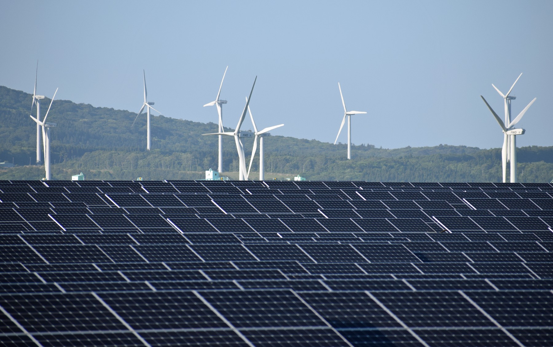 Comisia Europeană accelerează energia verde. Nota de plată a războiului pentru Europa