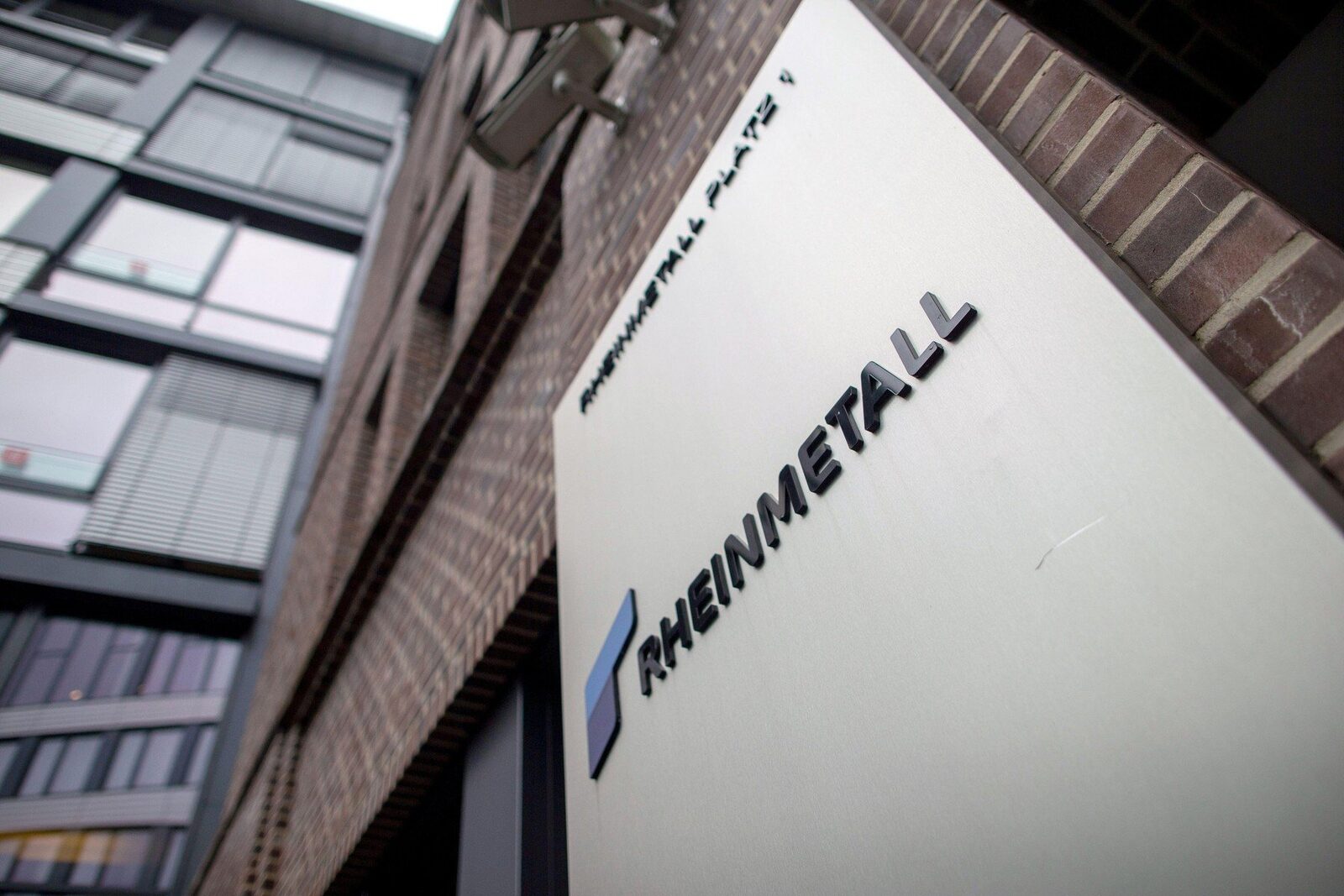 Rheinmetall, promisiuni în România: 2.500 de locuri de muncă, armament și ecosistem de apărare