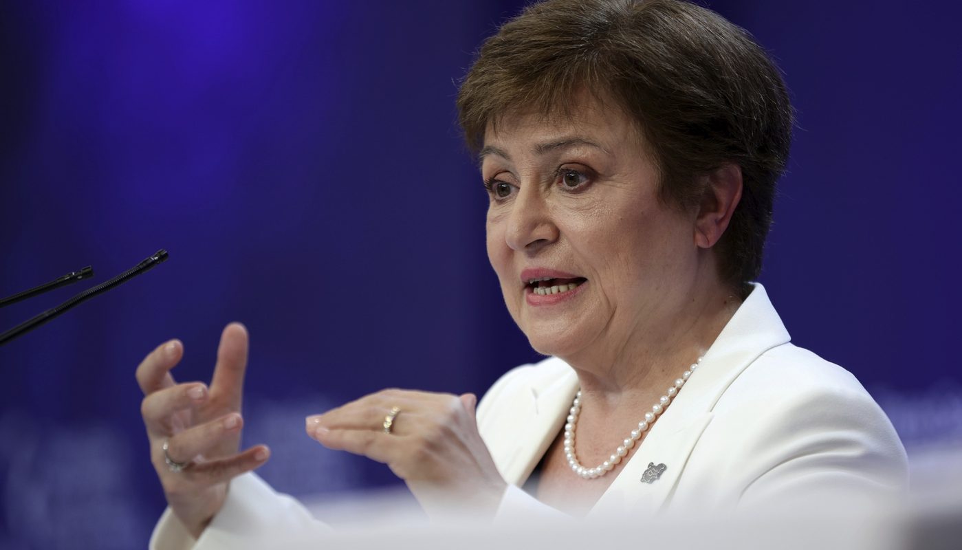 FMI trage semnalul de alarmă: Ce riscă finanțele României, raport exploziv