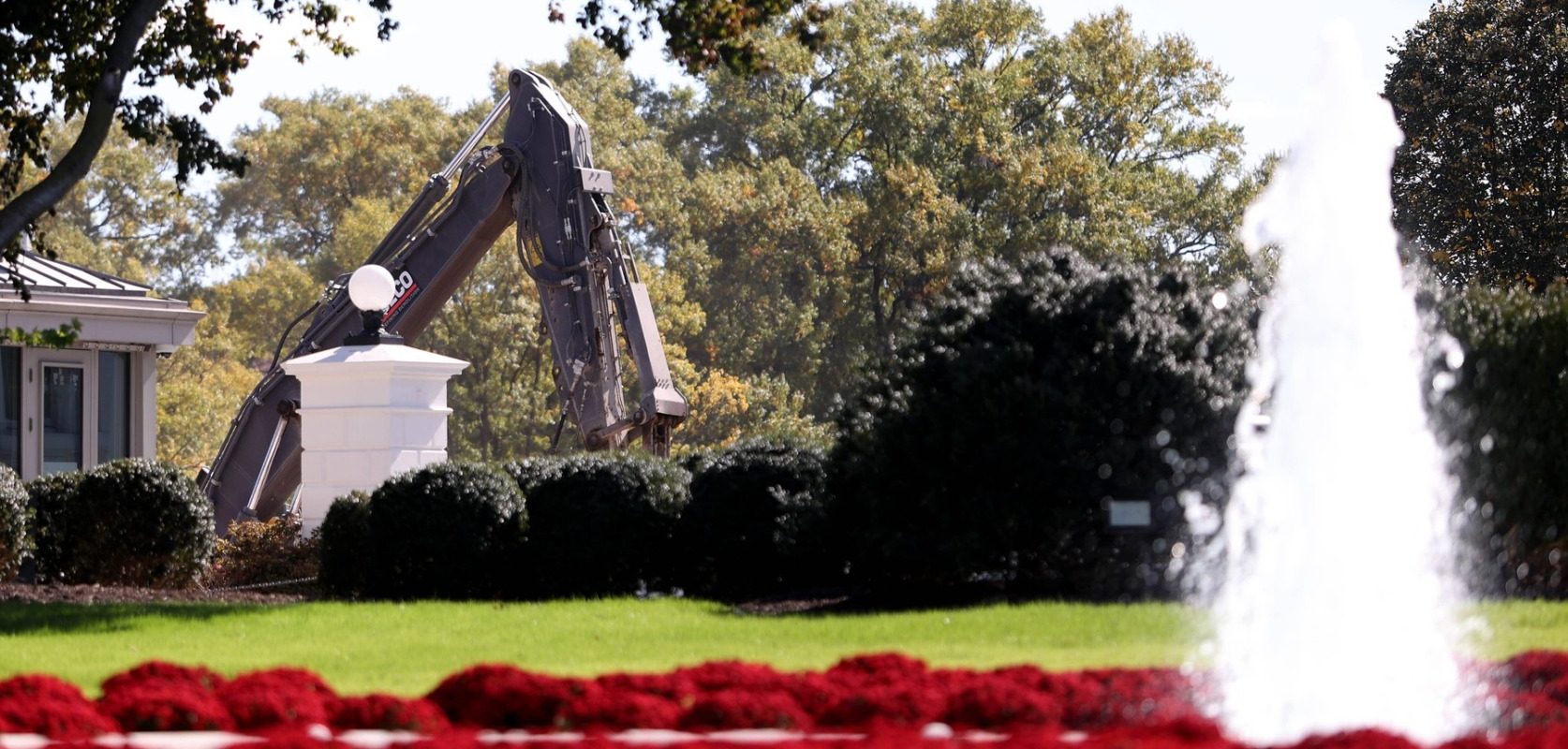 Construcția sălii de bal a lui Donald Trump, reluată: Lucrările vor continua