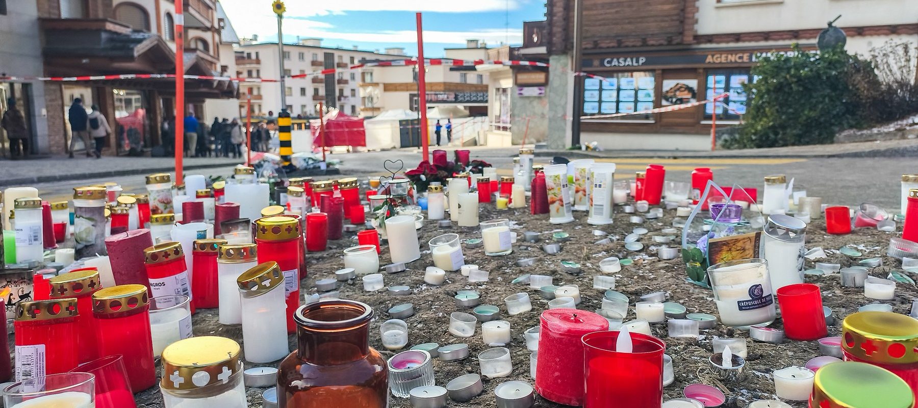 Proprietarii barului din Crans-Montana, acuzați după tragedia din Italia