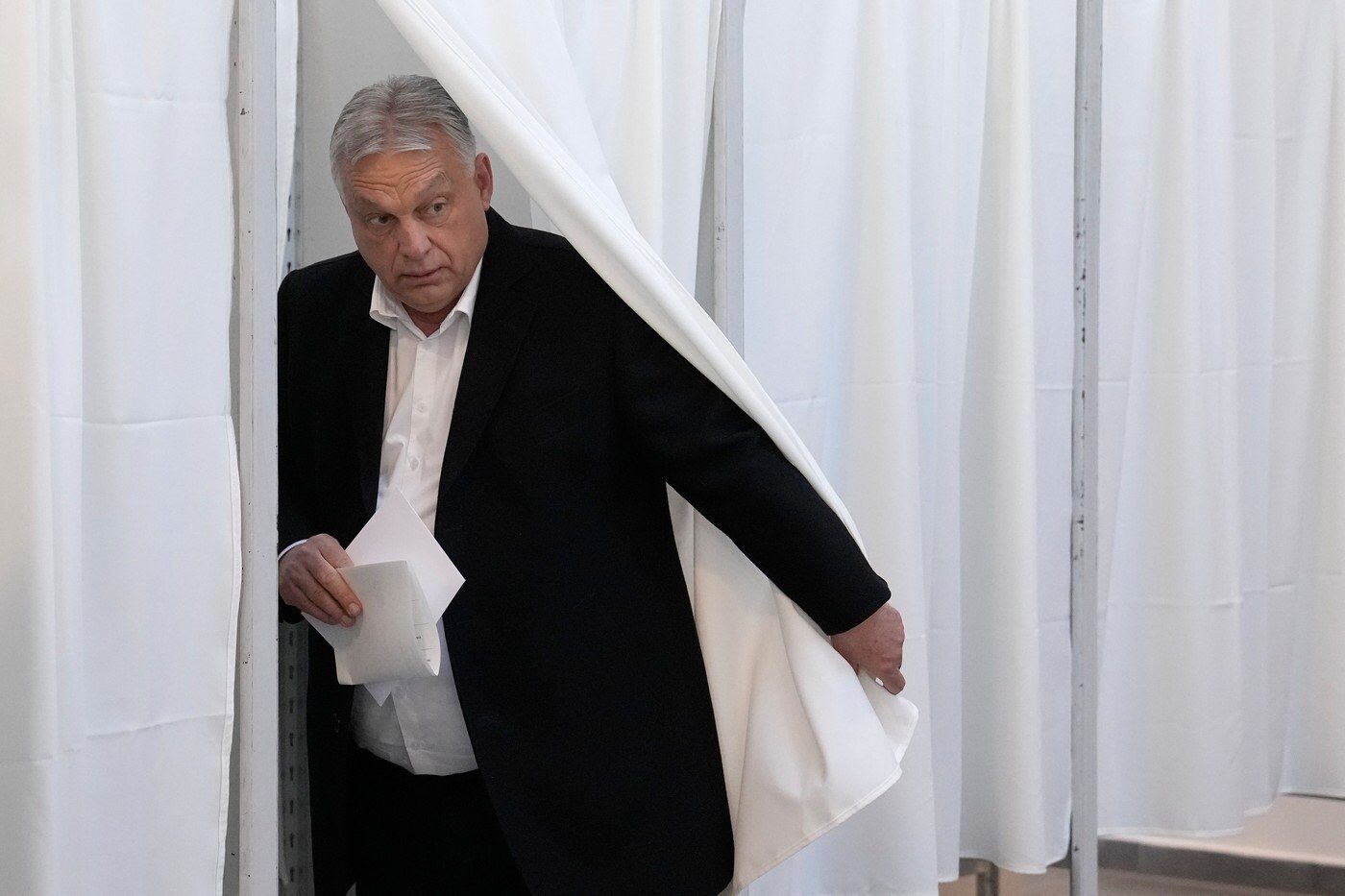 Orban: Alegerile, „democratice”. Opoziția Tisza, victorie categorică, arată sondajele