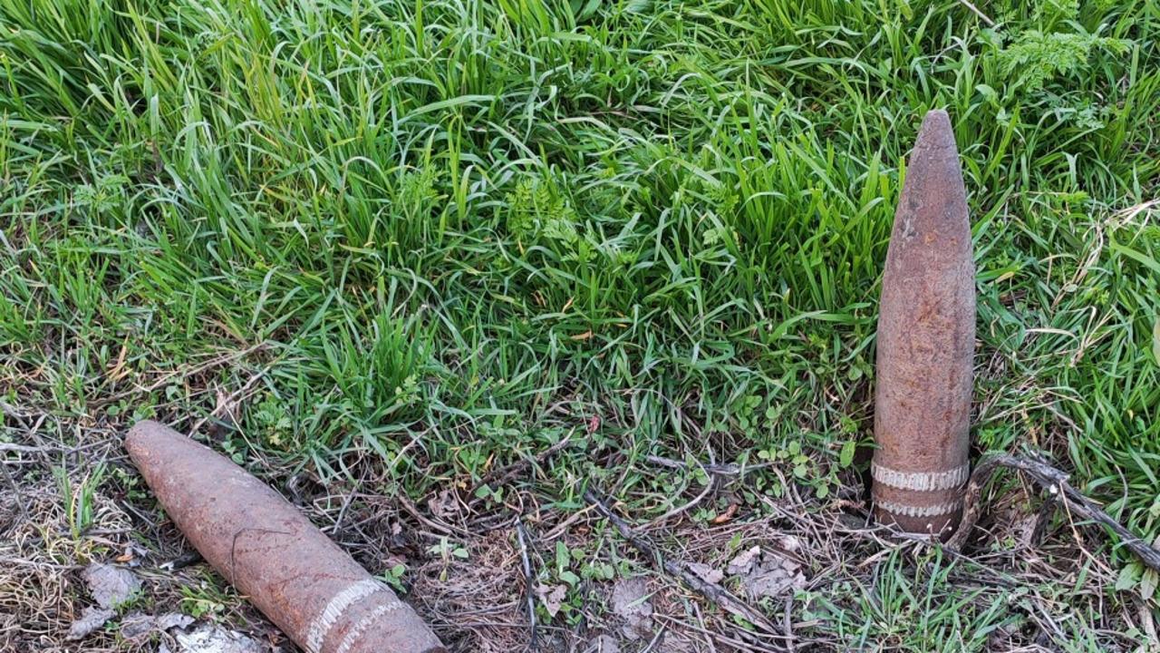 Două proiectile neexplodate, găsite într-un sat din Galați