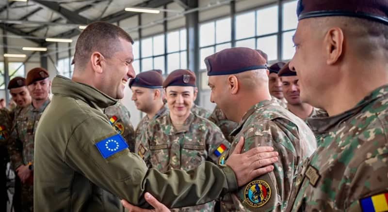 MApN, la întâlnire cu soldații din Bosnia. România va conduce EUFOR Althea