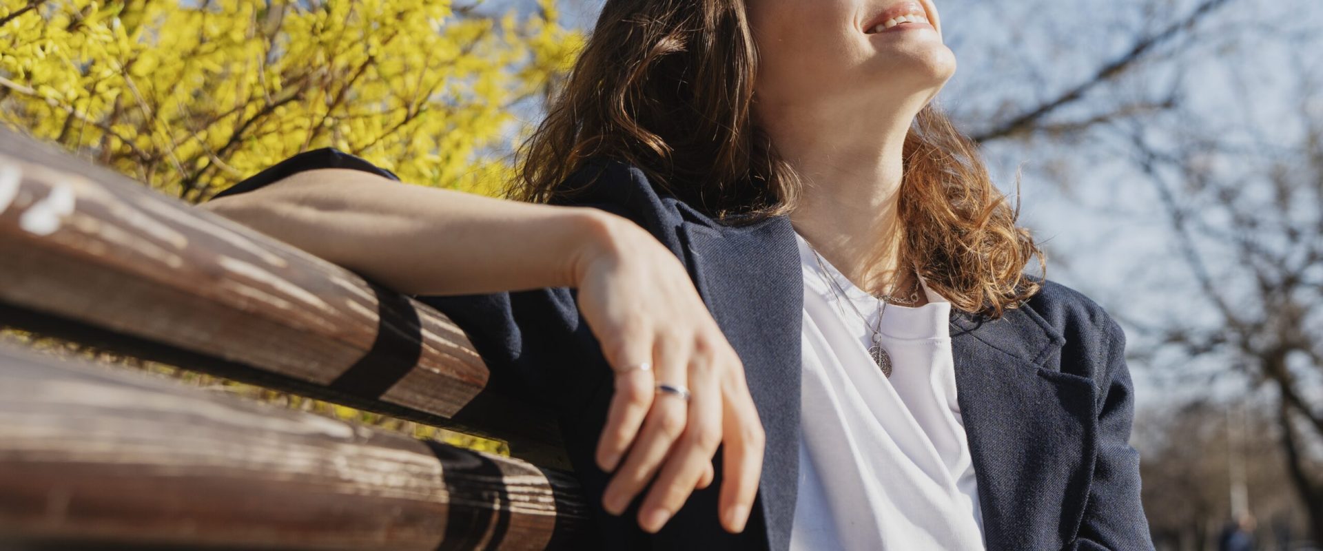 Cum ne păcălesc primele raze de soare, după iarnă: Pericol pentru piele