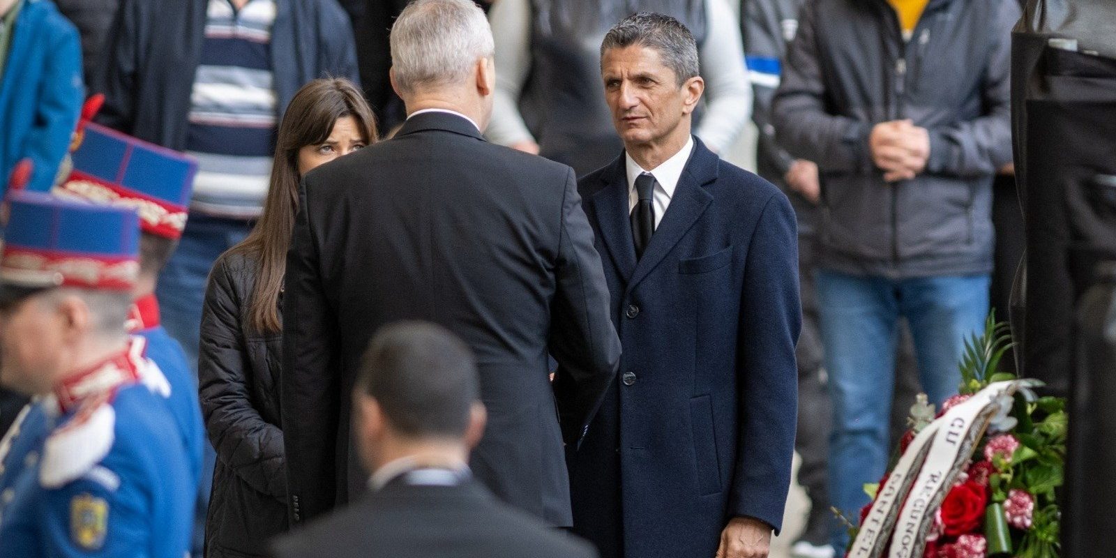 Ce civilizație! Răzvan Lucescu, gest de mare clasă: Dă mâna cu fanii