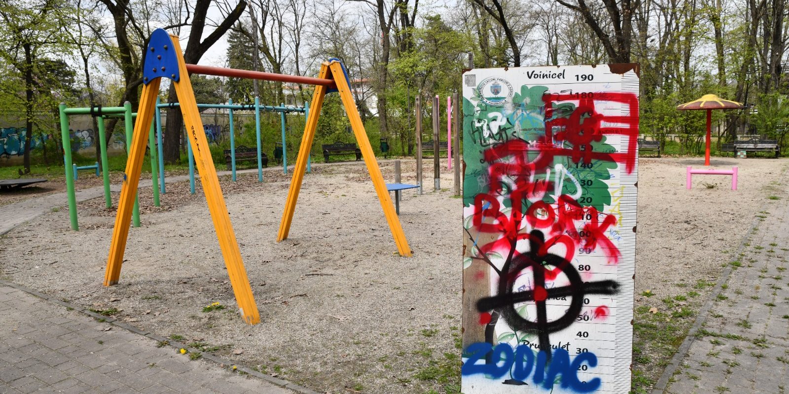 Ciucu, atac la Herăstrău: „Cacofonie” de mobilier și cașcarabete ilegale