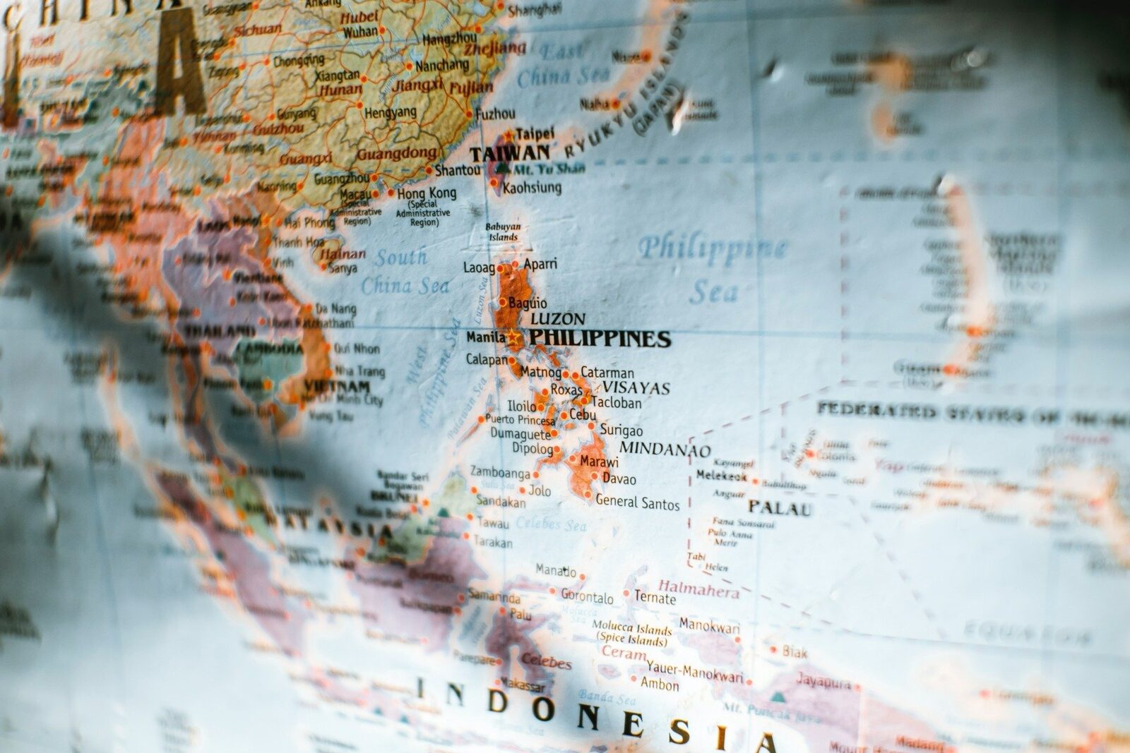 Scumpirea carburanților pune filipine pe butuci: Fermierii renunță la recoltat