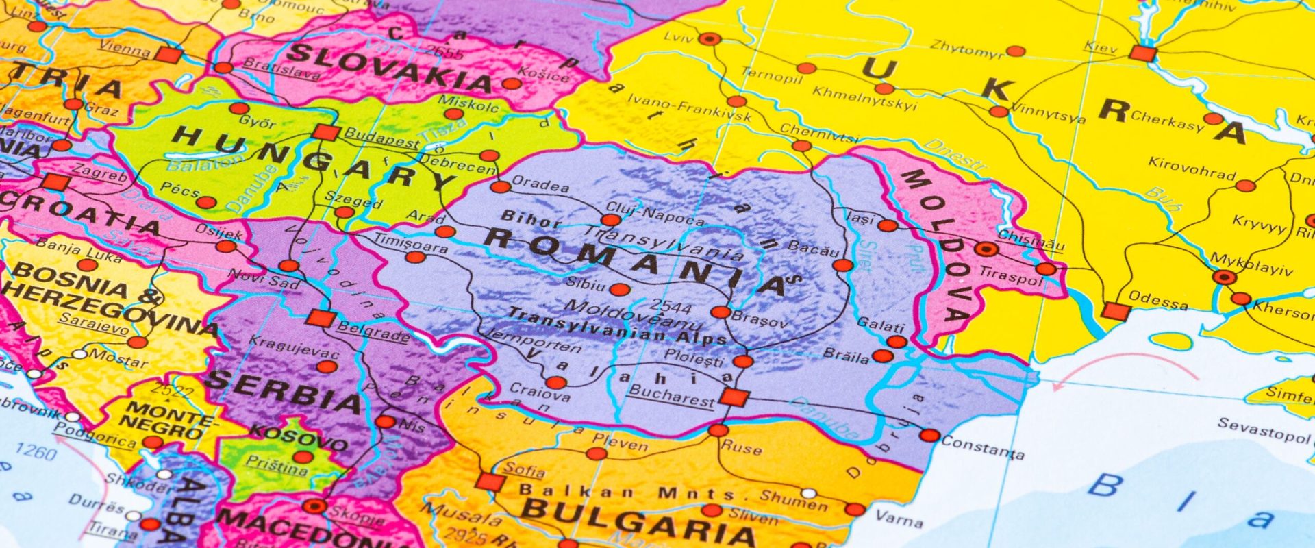 România, în cădere liberă, Bulgaria dă tonul: Ce face retailul în Europa