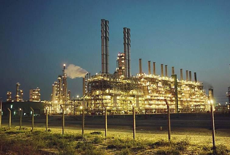 Atac iranienilor cu rachete: Complex petrochimic din arabia saudită, lovit