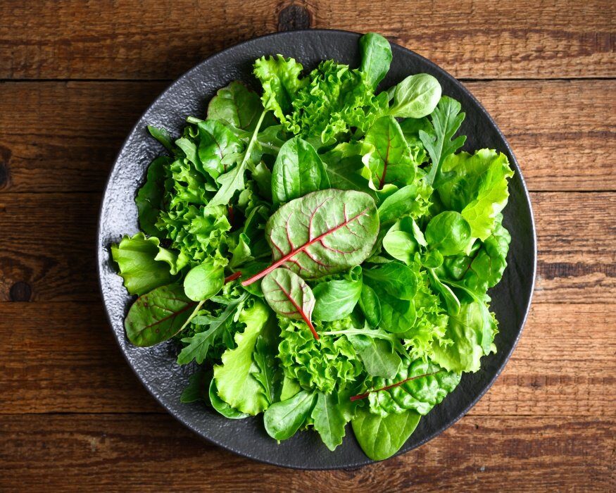 Trucuri simple pentru salata verde: Cum o păstrezi proaspătă mai mult timp