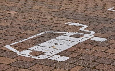 Fast-food și energie electrică: Super-încărcare la drive-thru pentru mașini