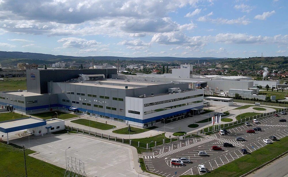 Miliardar anonim cumpără o fabrică de medicamente din România: Tranzacție uriașă
