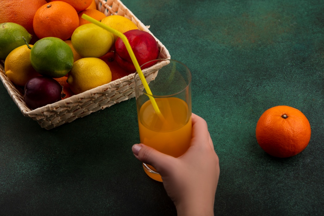 Sucul de fructe, inamicul ascuns? Medicii explică impactul asupra glicemiei