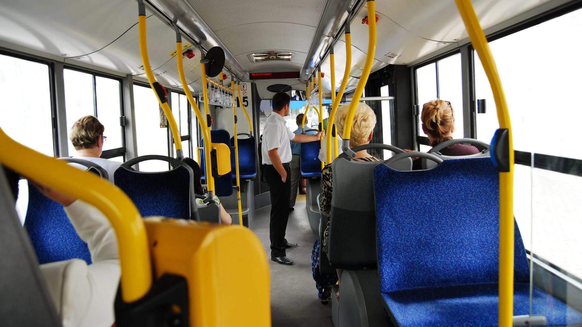 Cât ne costă transportul public în 2026? București, departe de Europa