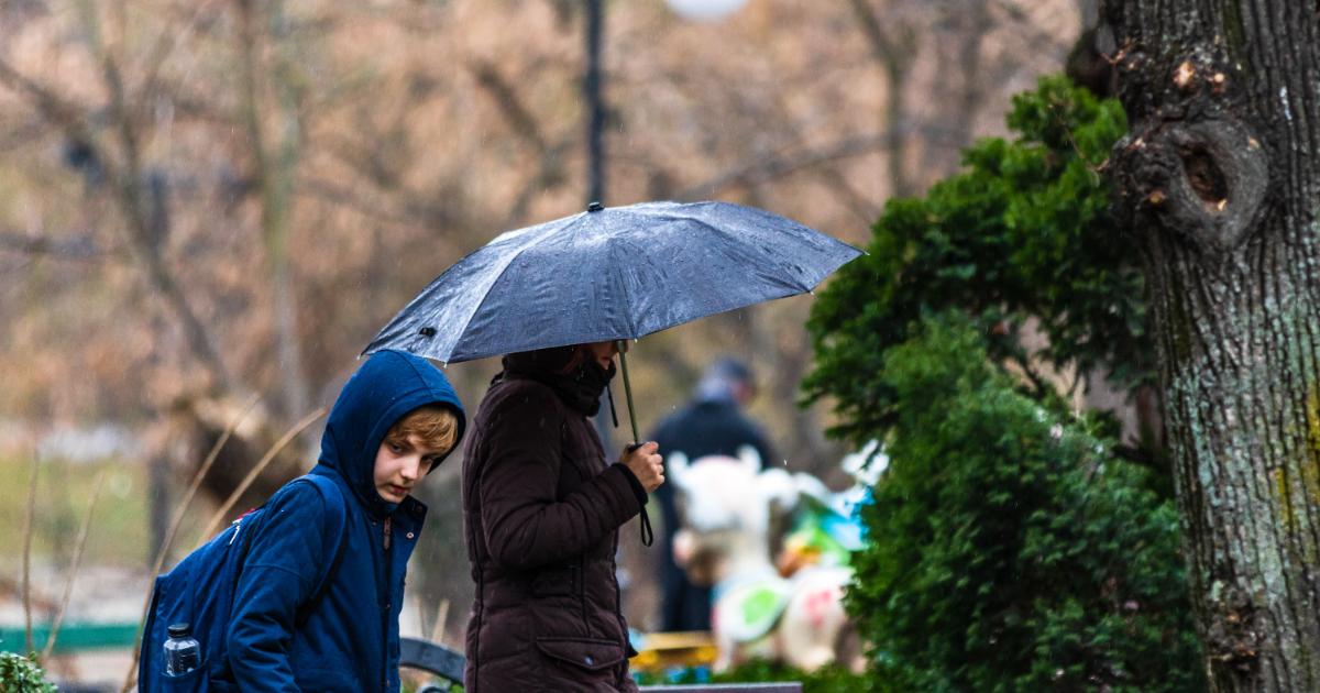 Meteo: Ploi torențiale în toată România. Cum va fi de 1 Mai la grătare?