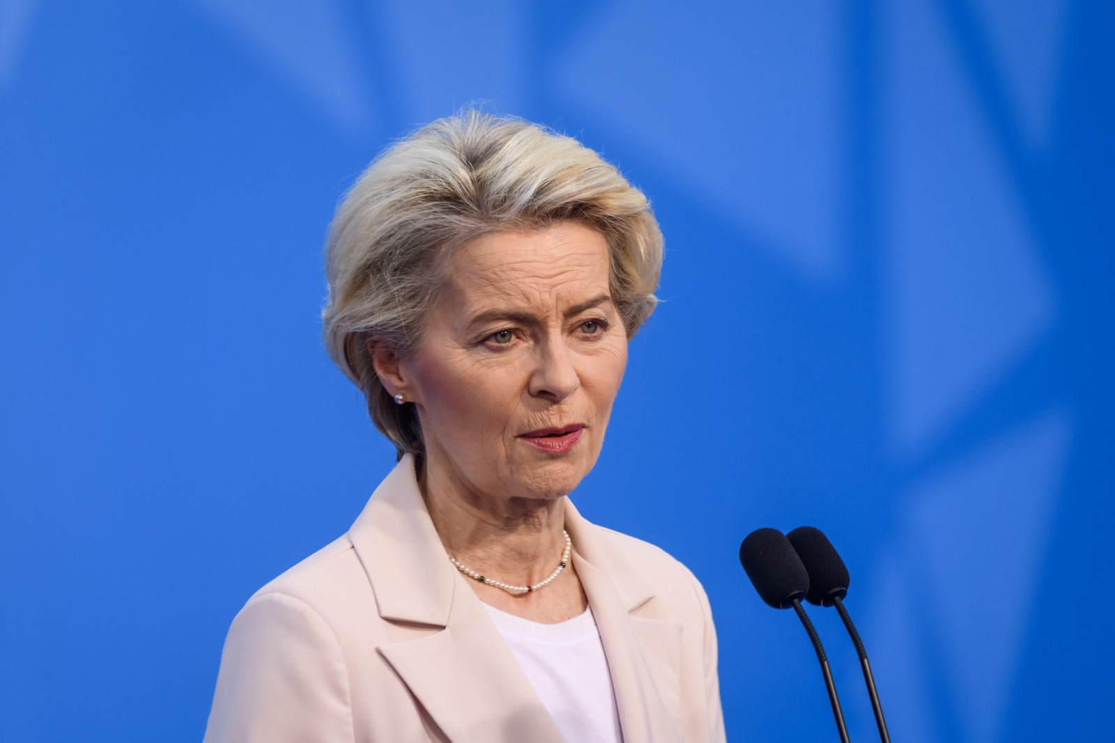Ursula von der Leyen lansează aplicația europeană de verificare a vârstei
