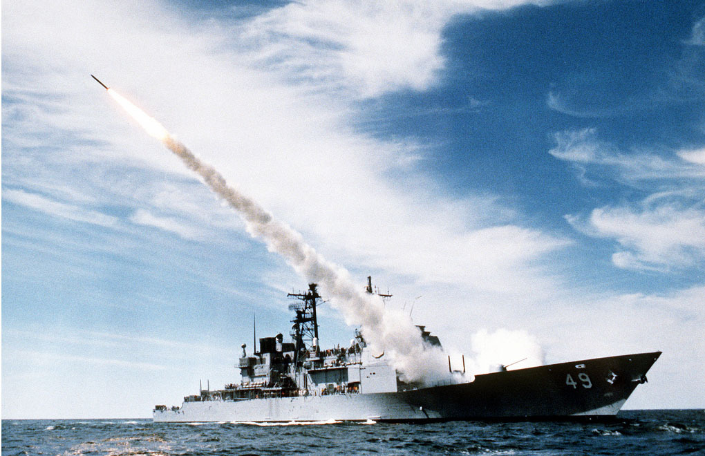 Distrugătoarele americane, la Ormuz: Tensiuni în creștere cu Iranul