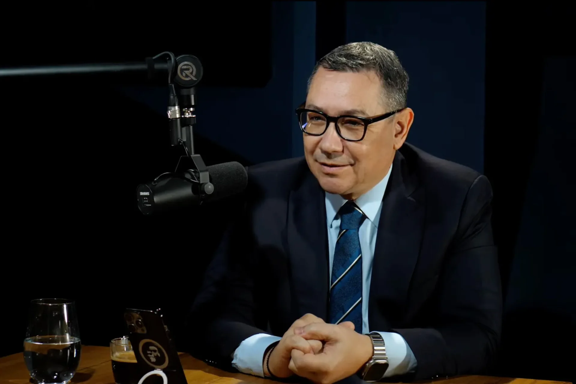 Ponta: Majoritatea, la mâna „susținerilor” din Parlament