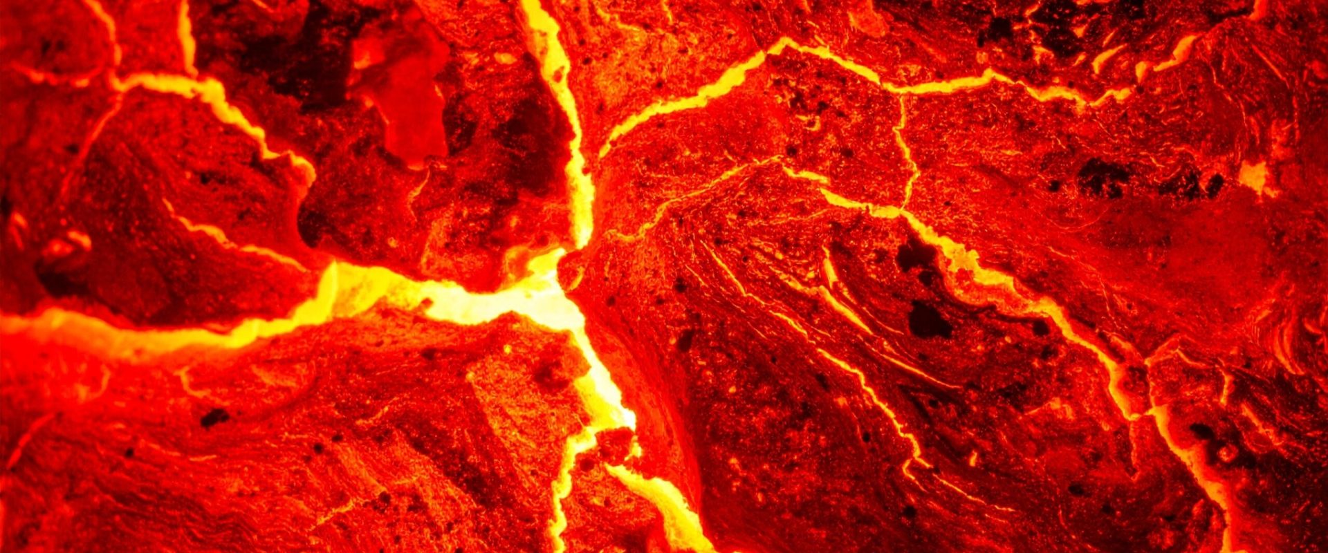 Un vulcan periculos se umple în secret cu magmă: Semn rău pentru Pământ