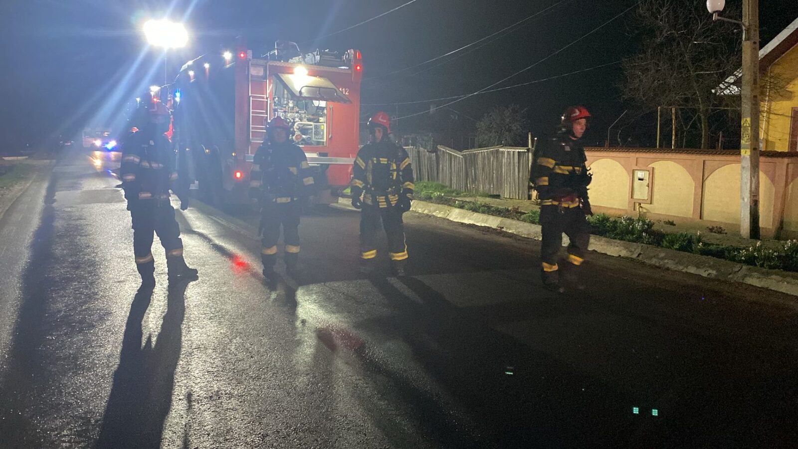 Prahova: Cisternă cu gpl răsturnată, populația evacuată pe un kilometru, alertă ro-alert