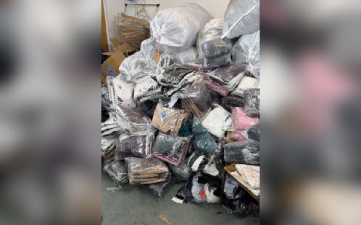 OUG-ul textilelor, un foc de paie: Ministerul Mediului vrea să închidă second-hand-urile